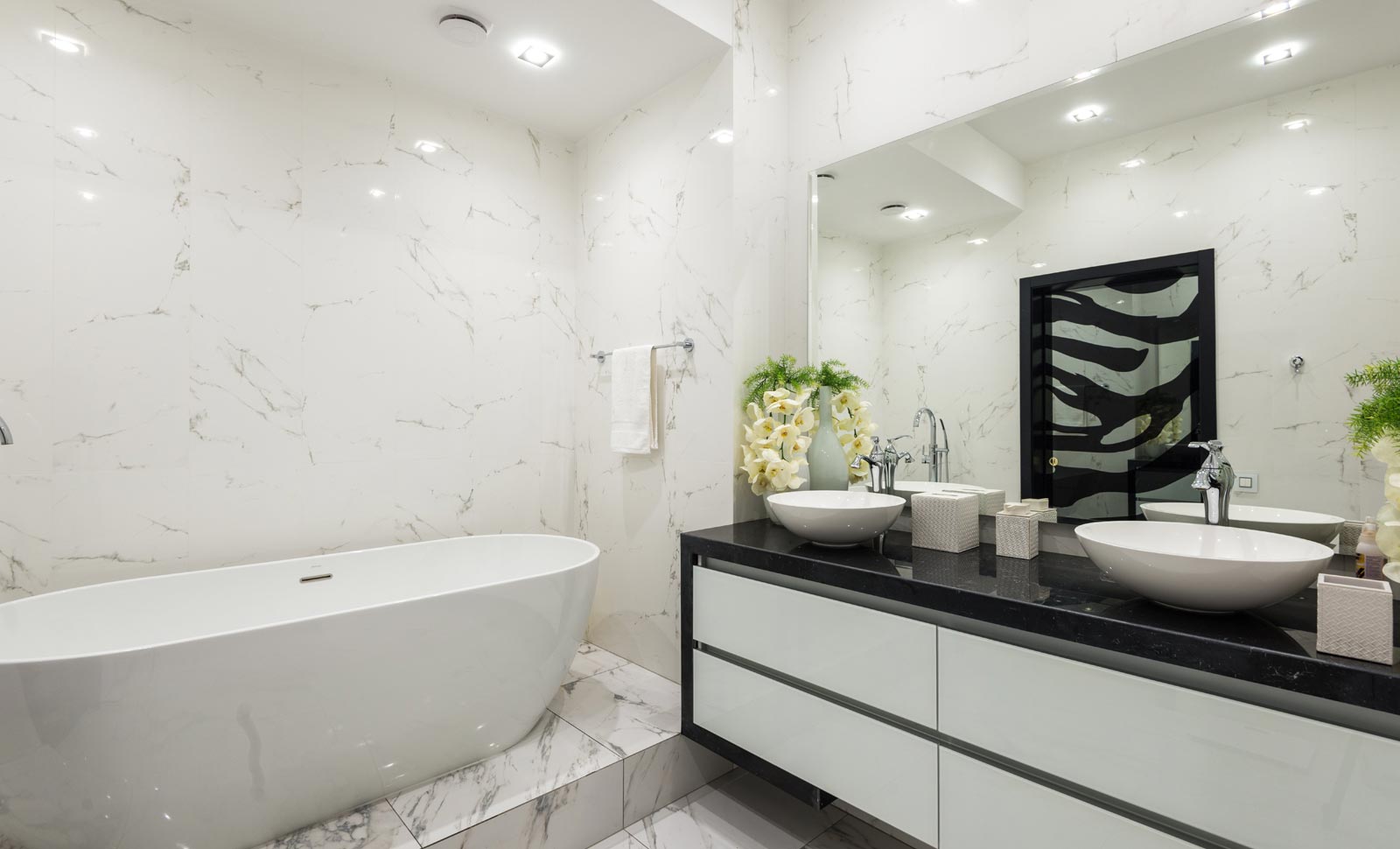 Interior Design Ideas for Luxury, Small, Modern Bathrooms in Mumbai